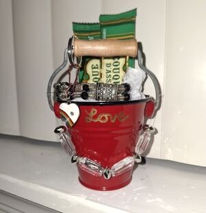Red Love Valentines Gift Bucket with Handle